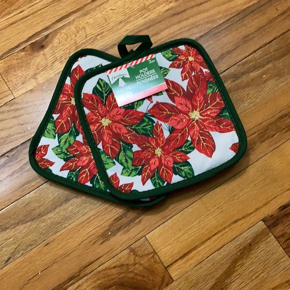 4pc Christmas Kitchen Set - Red, Green & White - Picture 5 of 6